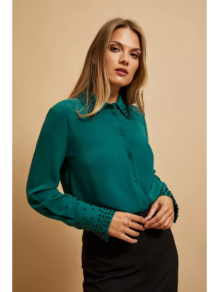 Moodo Srajca okrašena z biseri Moodo