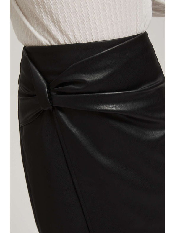 Moodo A-linijska krilo iz imitacije usnja črna Moodo