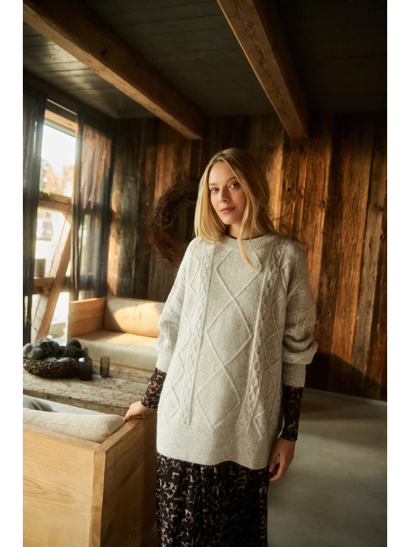 Moodo Pulover s okrasnim pletenim svetlo siv Moodo