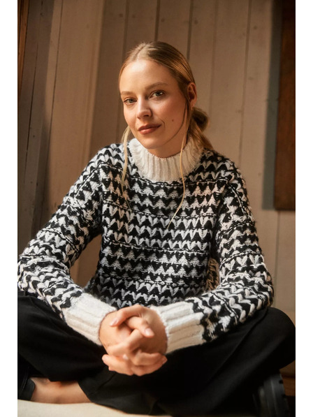 Moodo Črno-bel pulover z rolakom Moodo