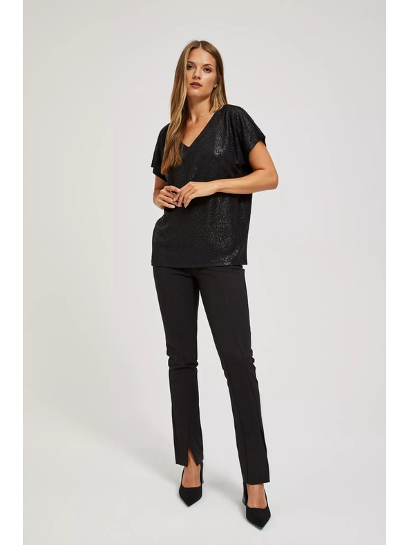 Moodo Elegantna črna bluza z V-izrezom iz sijajnega materiala Moodo