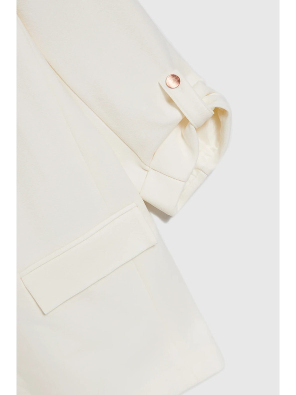 Moodo Eleganten bel suknjič z zavihrtanimi rokavi Moodo