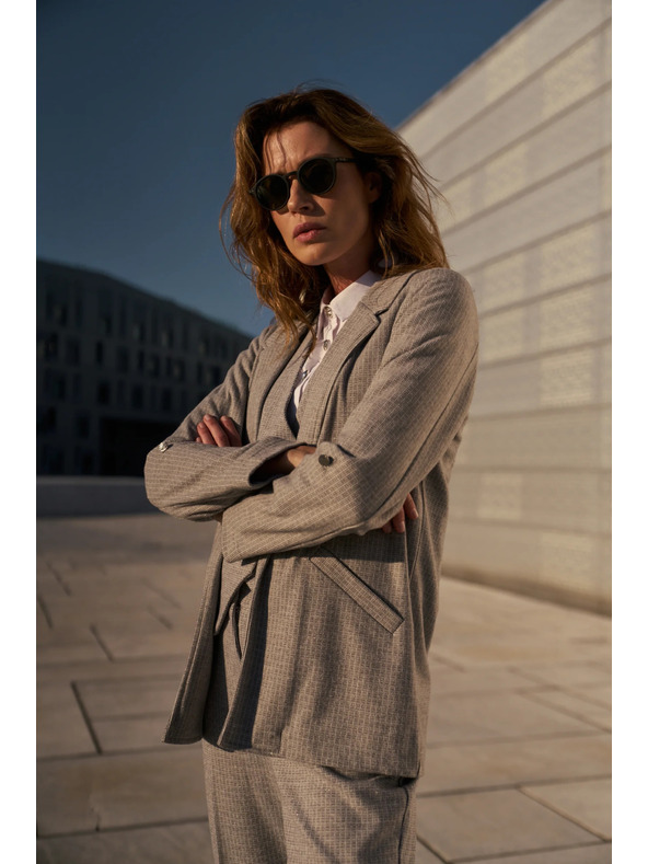 Moodo Suknjič z zavihani rokavi siv Moodo