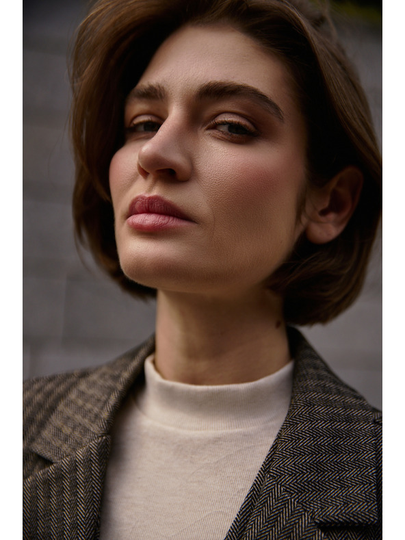 Moodo Enostranski blazer temno bež barve Moodo