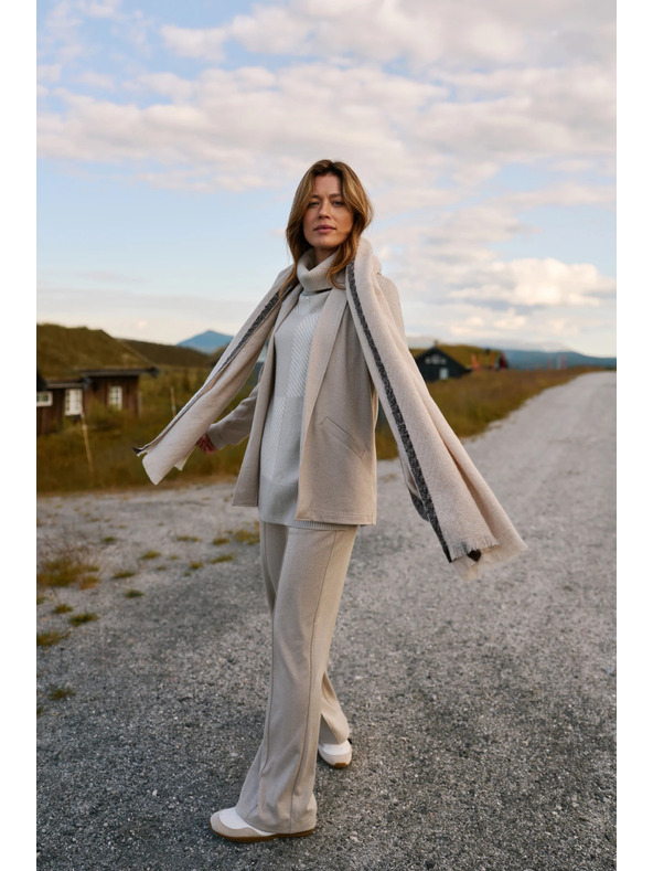 Moodo Bežast suknjič Moodo