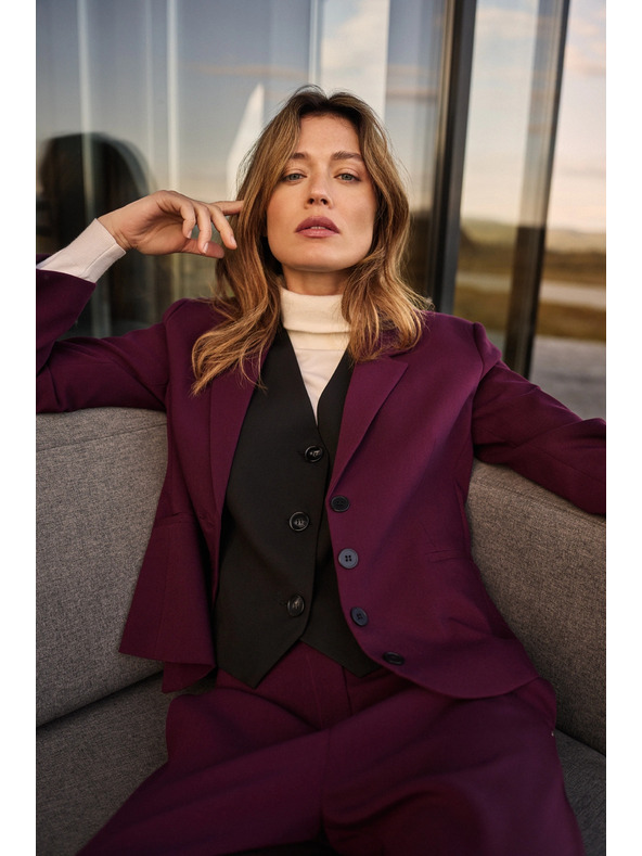 Moodo Kratek vinsko rdeč suknjič Moodo