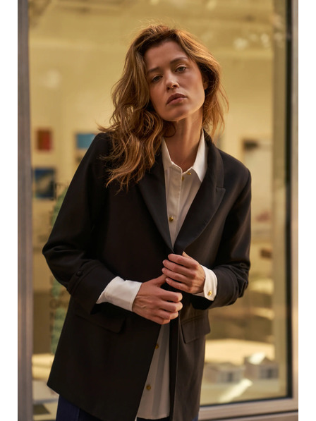 Moodo Gladek črn suknjič Moodo