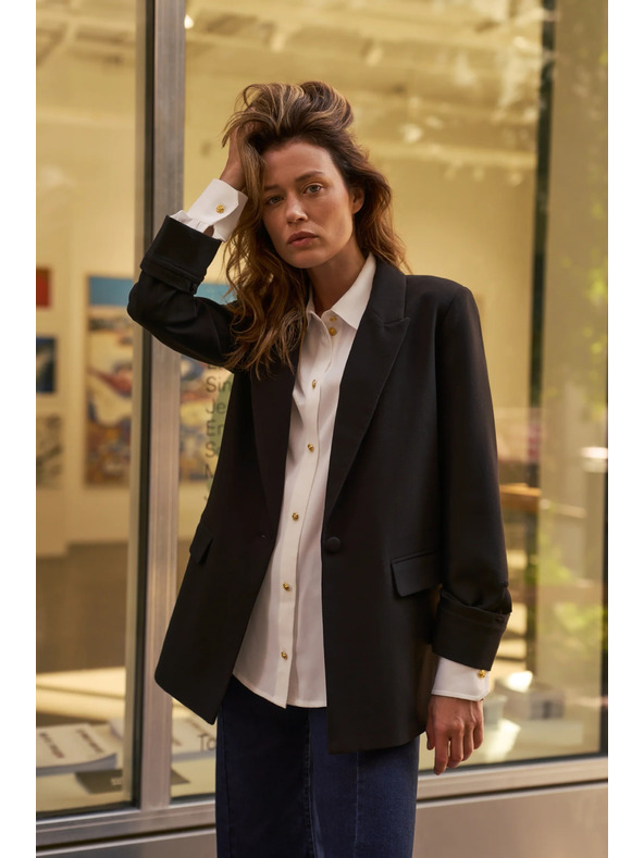 Moodo Gladek črn suknjič Moodo