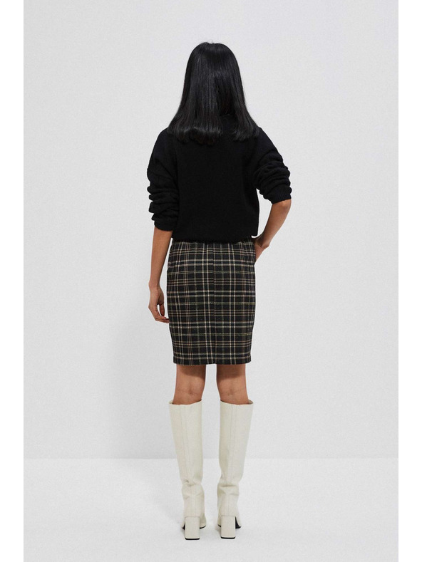 Moodo Krilo v karirasti zasnovi z zavezovanjem Moodo