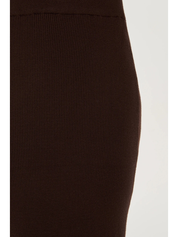 Moodo Pleteno rjavo krilo Moodo