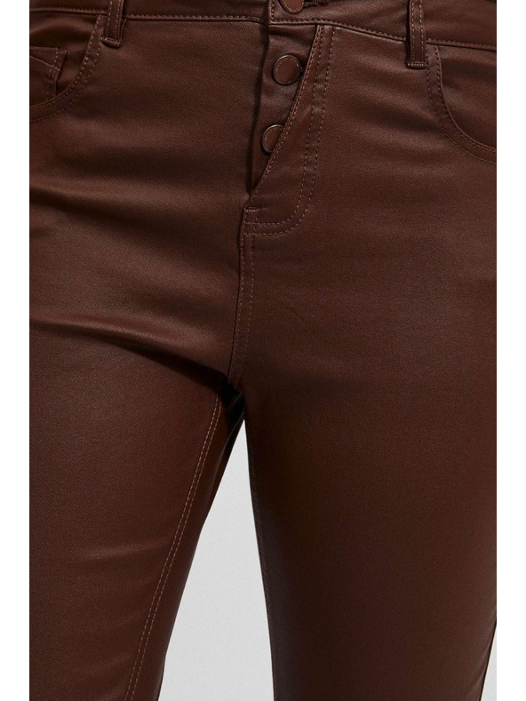 Moodo Voskane ozke hlače z žepi kostanjeve Moodo