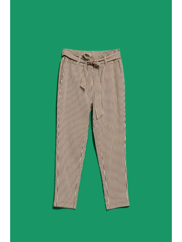 Moodo Prečrtane hlače z pasom v pasu Moodo