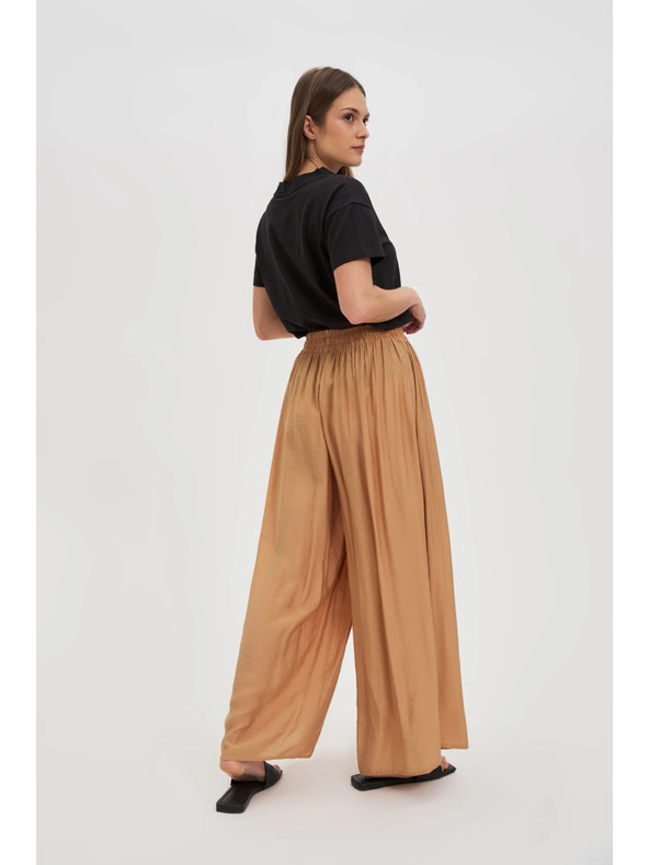 Moodo Viskozne hlače z širokim hlačnicami bež Moodo