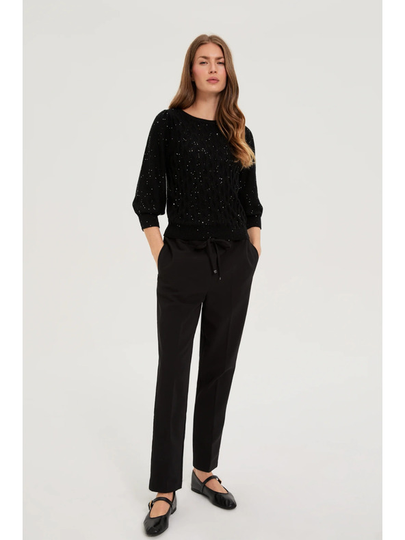 Moodo Črne hlače s strukturo in ravnimi hlačnicami Moodo