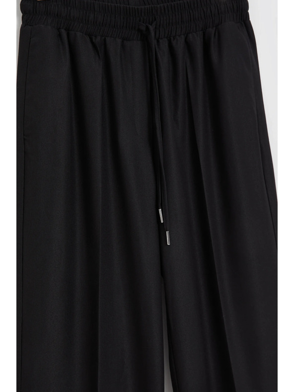 Moodo Črne hlače z širokimi hlačnicami Moodo