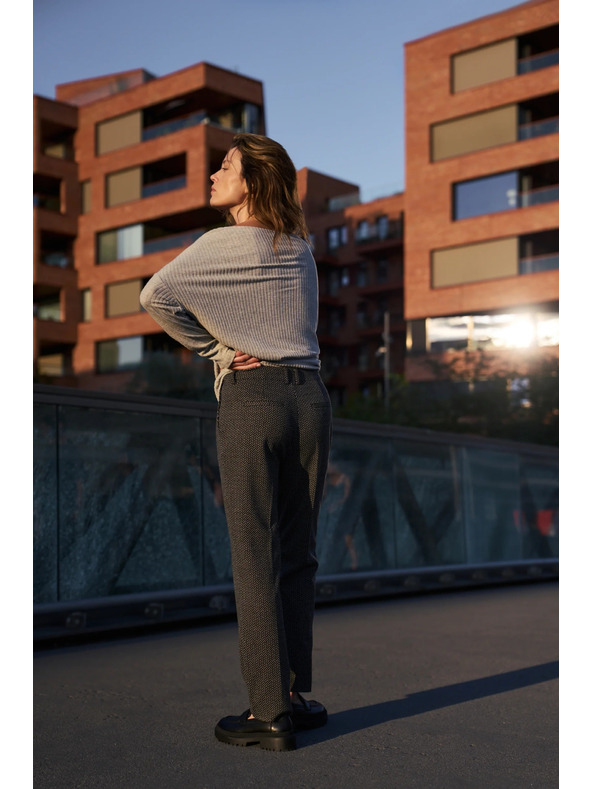 Moodo Grafitne hlače z vzorcem ribje kosti Moodo