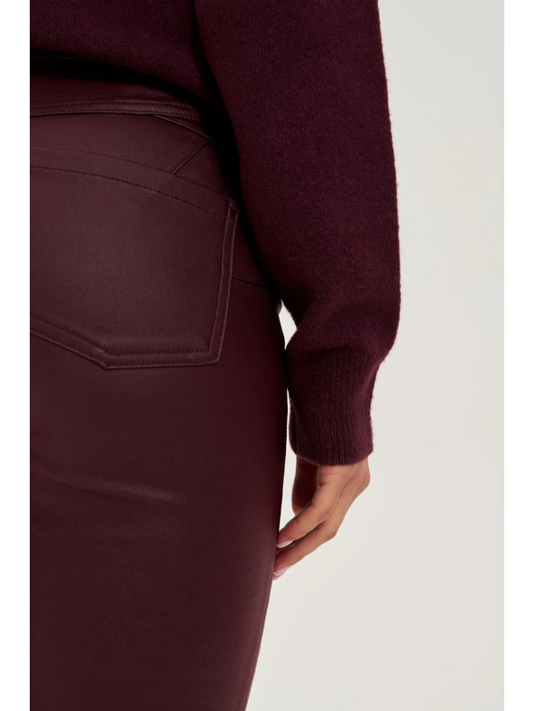 Moodo Voskane hlače vinsko rdeče Moodo