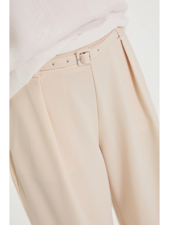 Moodo Bežaste hlače z pasom Moodo