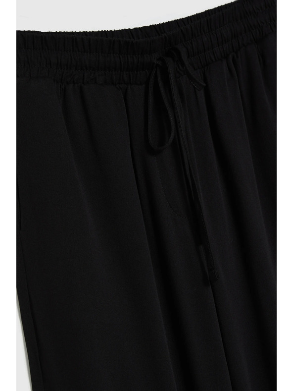 Moodo Črne viskozne hlače Moodo