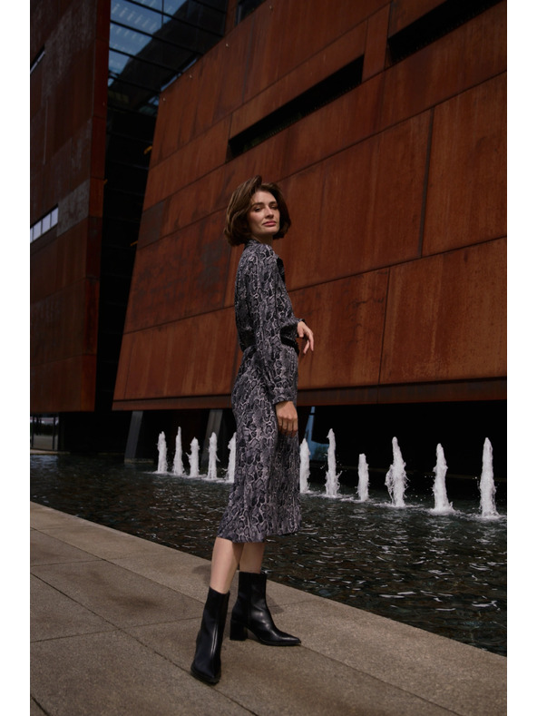 Moodo Sive viskozne obleke z pasom Moodo