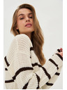 Moodo Bež pulover s črtami Moodo