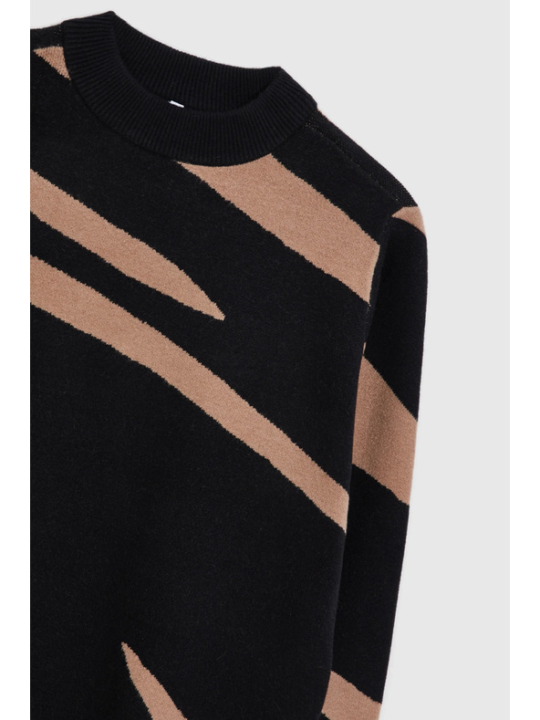 Moodo Črn pulover z živalskim vzorcem Moodo