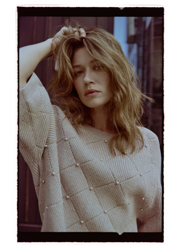 Moodo Bež pulover, okrašen z biseri Moodo