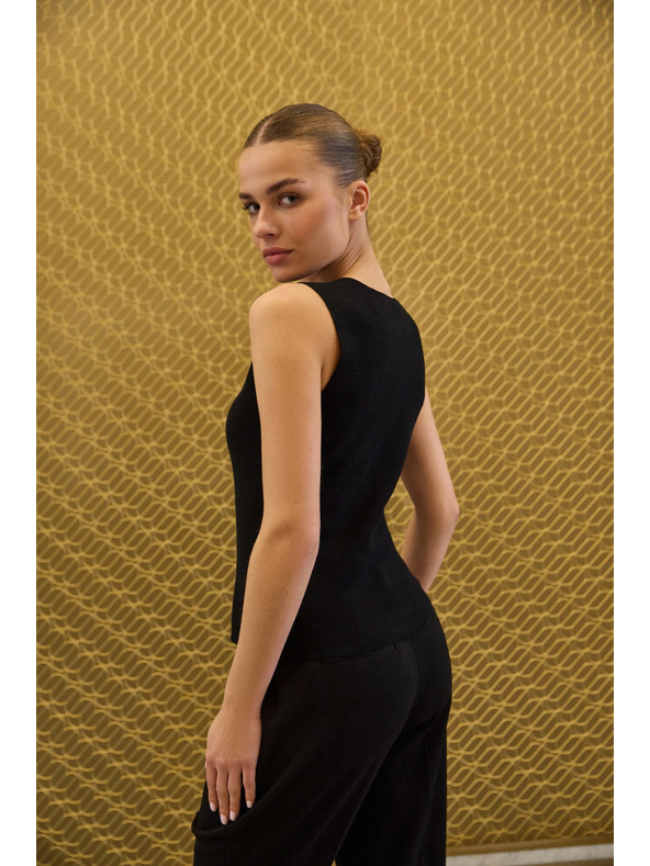 Moodo Pletena črna telovnik Moodo