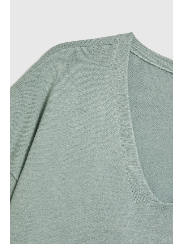 Moodo Oljčno zelen pulover s kratkimi rokavi Moodo