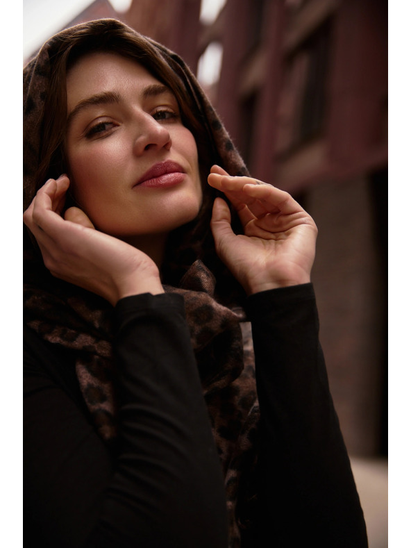 Moodo Šal v leopardjim vzoru rjav Moodo