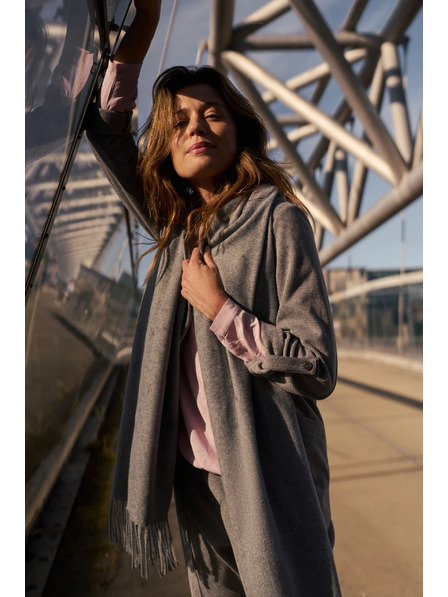 Moodo Šal s cofki siv Moodo