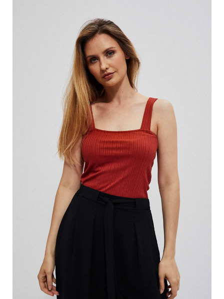 Moodo Rebrast top na širokih naramnicah rubinaste barve Moodo