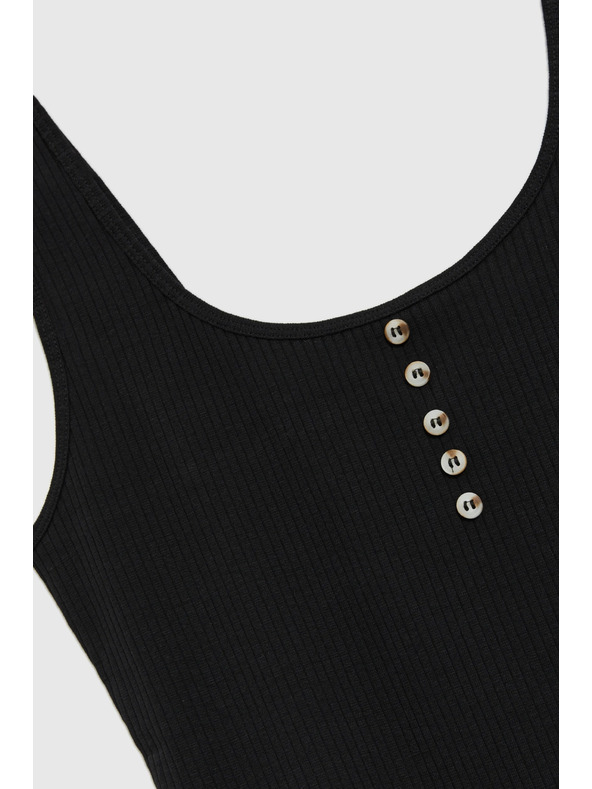 Moodo Črn rebrast top z gumbi Moodo