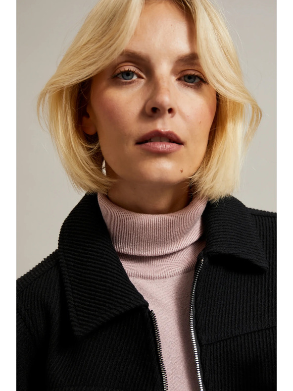 Moodo Črna jakna z velikimi žepi Moodo