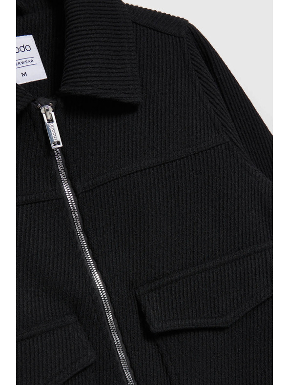 Moodo Črna jakna z velikimi žepi Moodo