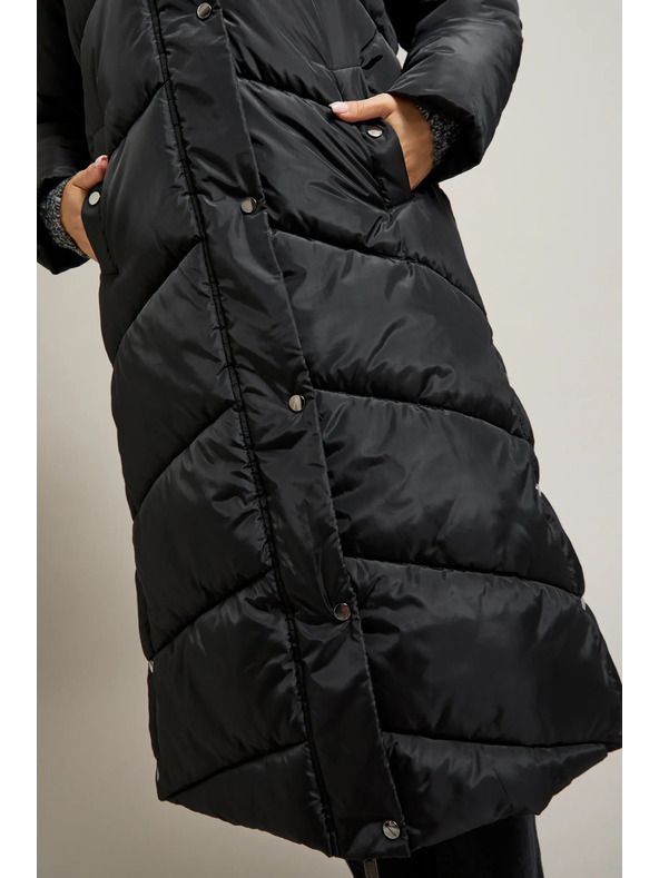 Moodo Dolga prešita jakna s kapuco črna Moodo