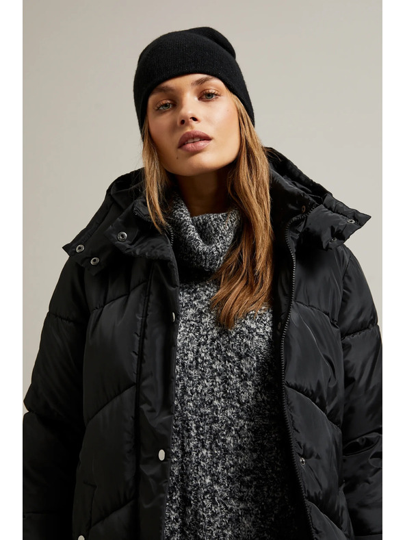 Moodo Dolga prešita jakna s kapuco črna Moodo