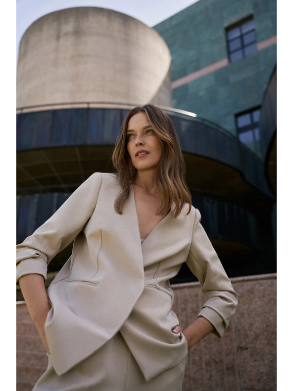 Moodo Suknjič z nagubanimi 3/4 rokavi bež Moodo