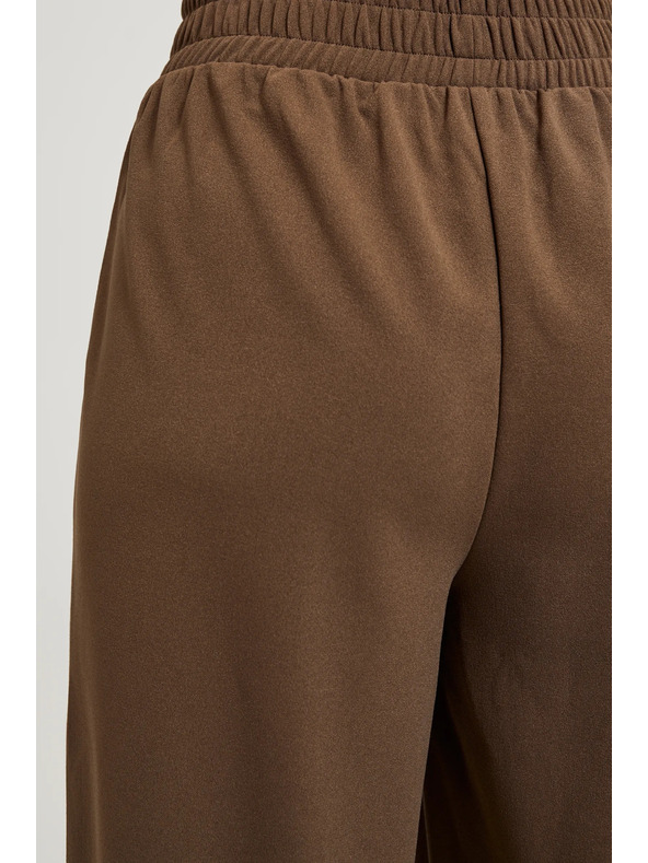 Moodo Bež hlače s širokim hlačnicami in gumbi Moodo