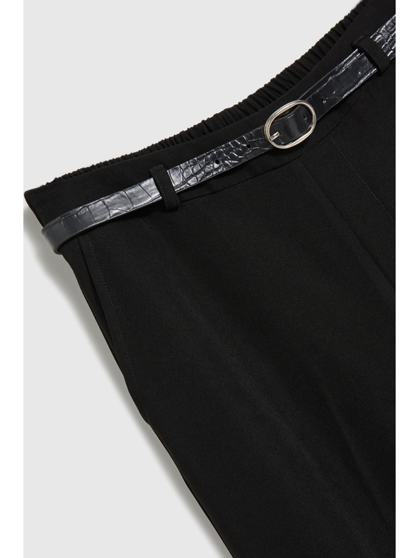 Moodo Črne hlače z gubami Moodo