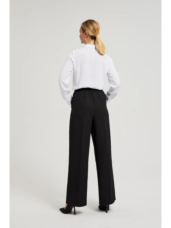 Moodo Formalne črne hlače z gubljenimi hlačnicami Moodo