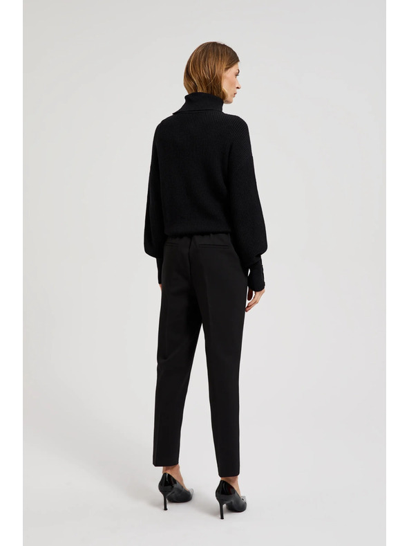Moodo Elegantne črne hlače z gubo Moodo
