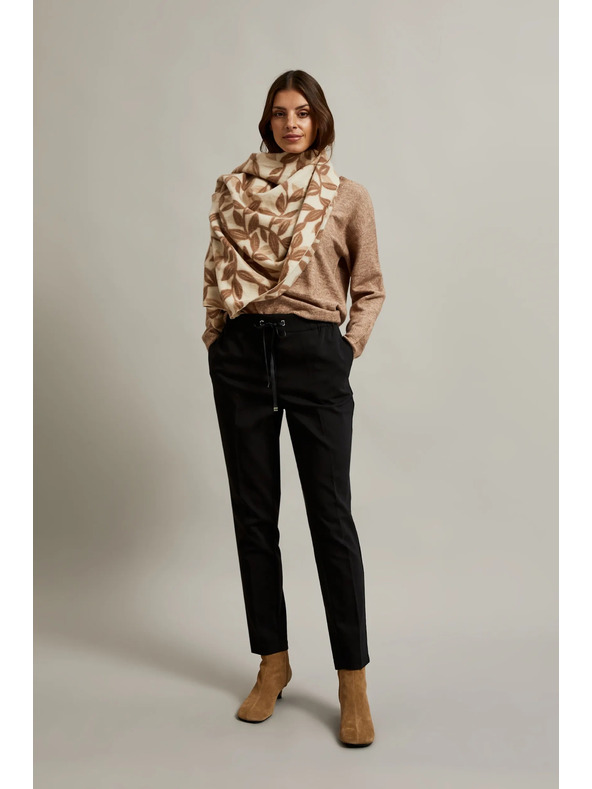 Moodo Črne hlače z ravnimi hlačnicami in pasom Moodo