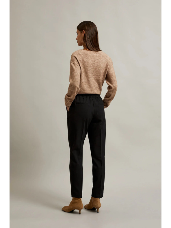 Moodo Črne hlače z ravnimi hlačnicami in pasom Moodo