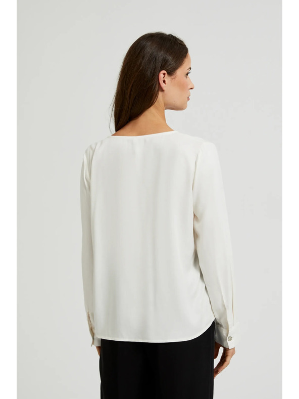 Moodo Srajca z V-izrezom in okrasnimi gumbi bela Moodo