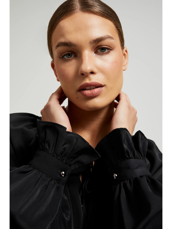 Moodo Črna srajca z nabranimi rokavi in zavezanim izrezom Moodo