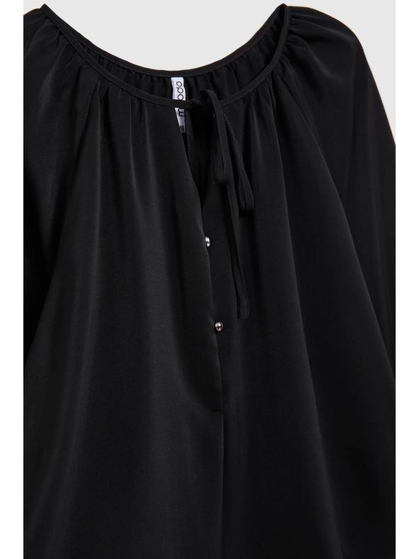 Moodo Črna srajca z nabranimi rokavi in zavezanim izrezom Moodo