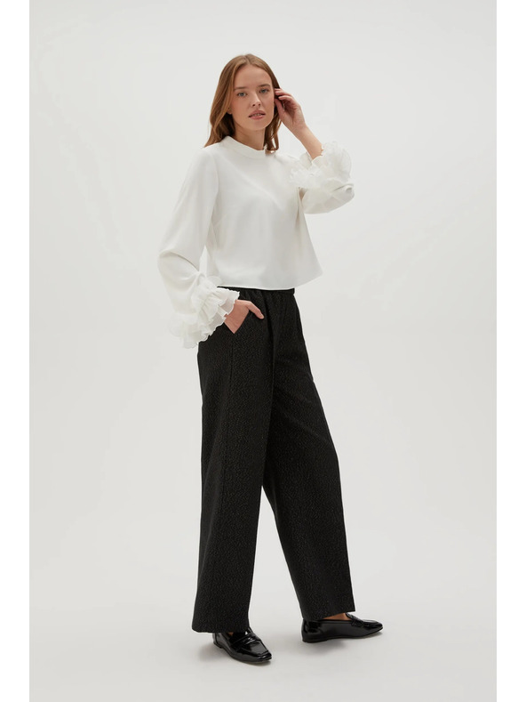 Moodo Bela srajca z volani na rokavih Moodo