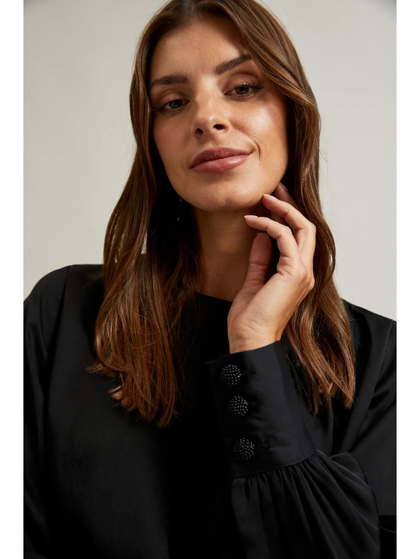 Moodo Elegantna srajca črna z nabranimi rokavi Moodo