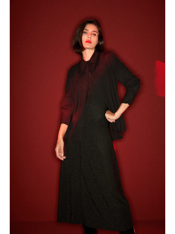 Moodo Črna bluza z ročno prišitimi biseri Moodo